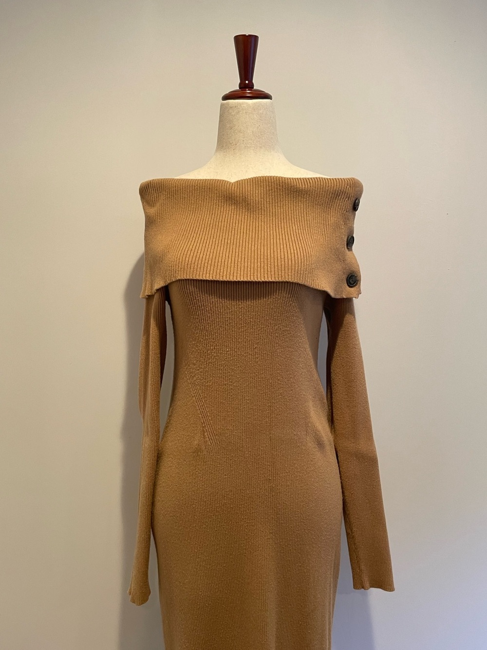 knit dress banana republic | Dresses | Banana Republic Offshoulder Ribbed Sweater Euc Size Small Knit maxi